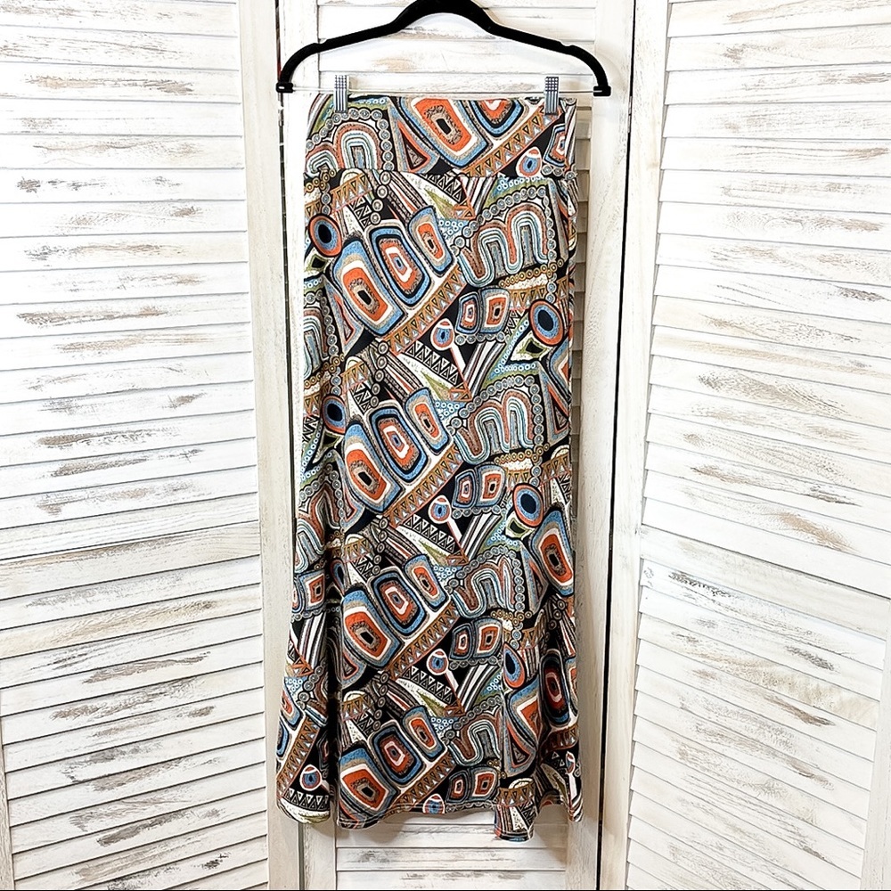 Abstract Patterned Fitted High Waisted Stretch Maxi Skirt - Picture 6 of 7